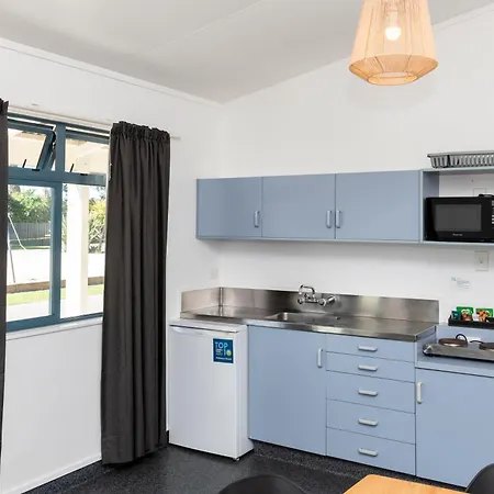 Waikanae Beach Top 10 Holiday Park Gisborne Exterior photo