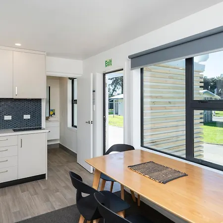 Waikanae Beach Top 10 Holiday Park Gisborne Exterior photo