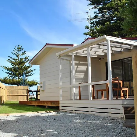 Waikanae Beach Top 10 Holiday Park Gisborne Room photo