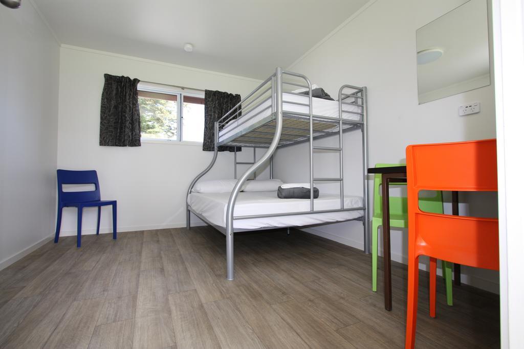 Waikanae 10 4* Gisborne